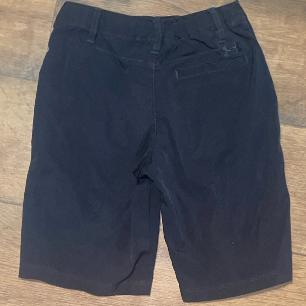 Under Armour HeatGear Black Shorts Youth Medium